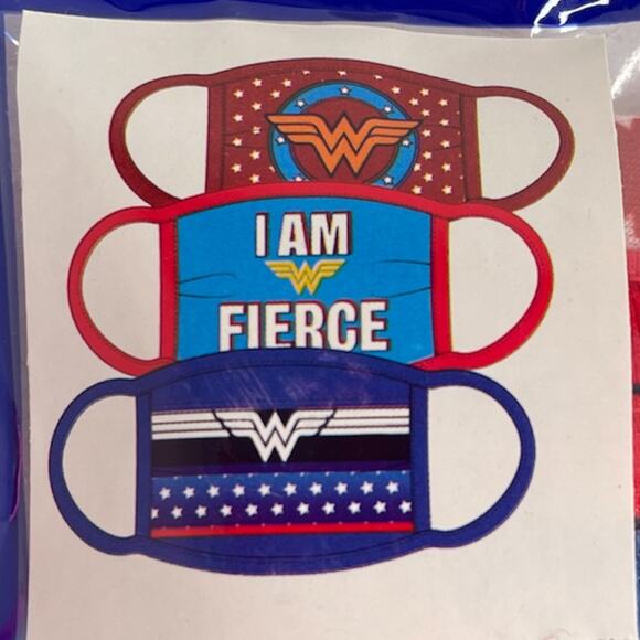 DC Comics Wonder Woman Kids Masks, 3 Pack, Red - Picture 4 of 4